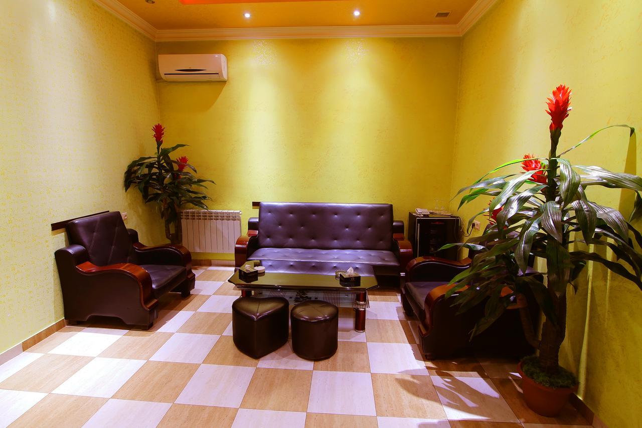 Sochi Plaza Hotel Erevan Exterior foto